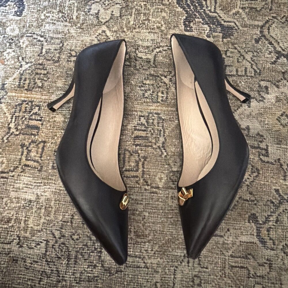 Stuart Weitzman Black Pointed Toe Heels Size 12 100% Leather - Picture 2 of 6